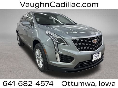 New 2025 Cadillac XT5 Luxury image 1