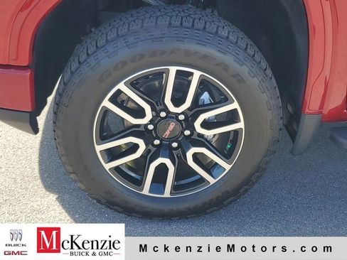 New 2026 GMC Sierra 1500 AT4 w/ AT4 Premium Package AWD/4WD image 31