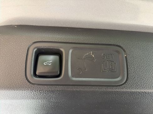 Used 2024 Ford Expedition Max XLT RWD image 10