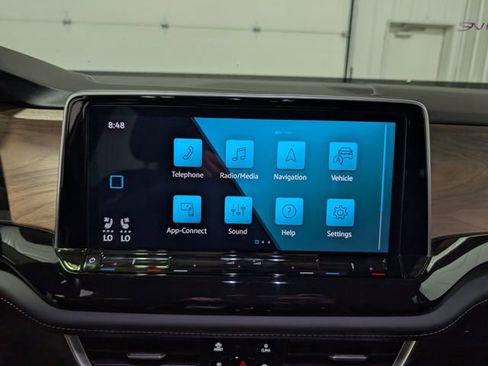 Used 2025 Volkswagen Atlas SE AWD/4WD image 21