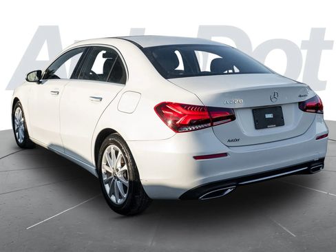 Used 2020 Mercedes-Benz A 220 4MATIC image 2