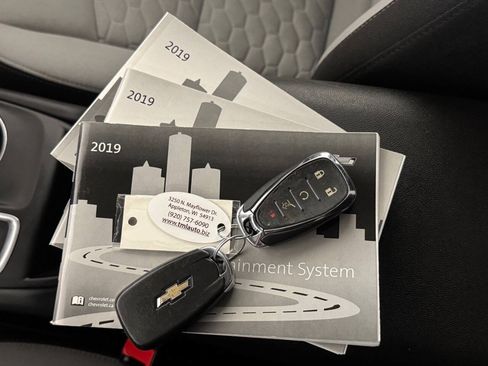 Used 2019 Chevrolet Equinox LT w/ LT True North Edition AWD/4WD image 43
