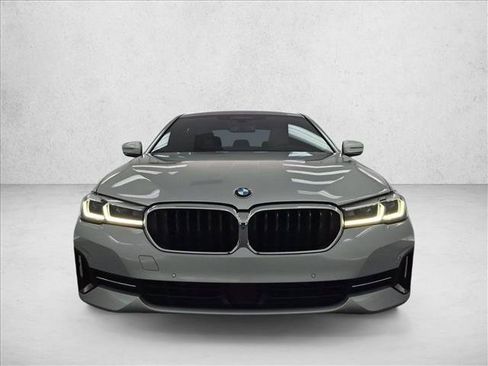 Used 2021 BMW 530i w/ Executive Package RWD image 2