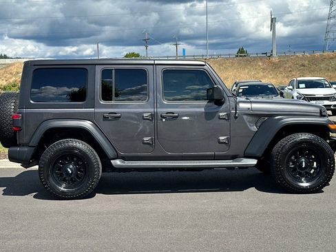 Used 2019 Jeep Wrangler Unlimited Sport S AWD/4WD image 2