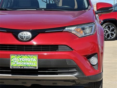 Used 2017 Toyota RAV4 XLE image 8