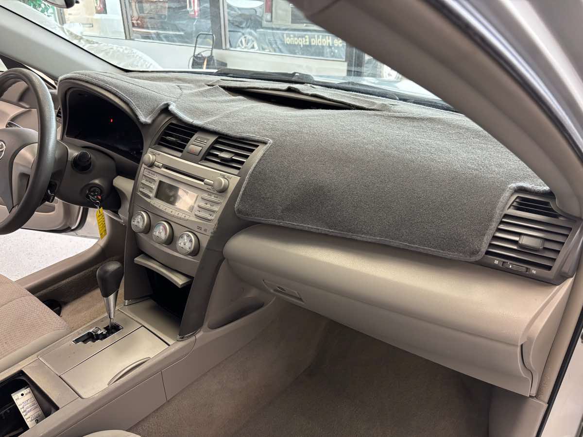 Used 2011 Toyota Camry LE w/ LE Extra-Value Pkg FWD image 13