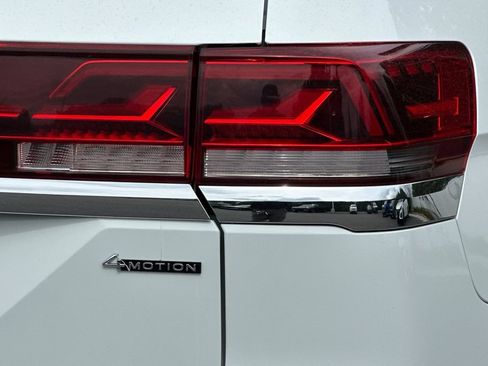 Used 2024 Volkswagen Atlas SE AWD/4WD image 27