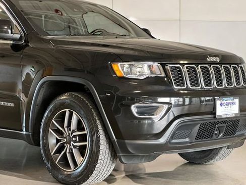 Used 2020 Jeep Grand Cherokee Laredo w/ Security & Convenience Group image 41
