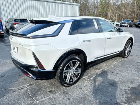 Used 2025 Cadillac Lyriq Luxury w/ LPO, Floor Liner Package image 33