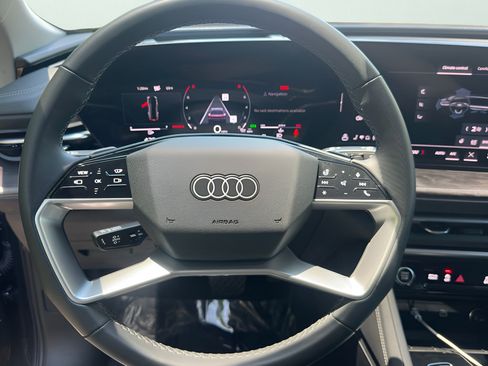 Certified 2025 Audi Q5 Premium w/ Premium Plus AWD/4WD image 41