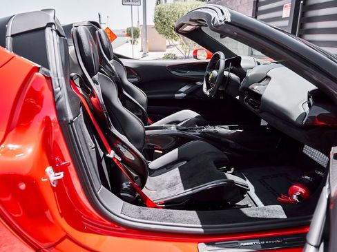 Used 2023 Ferrari SF90 Spider AWD/4WD image 34
