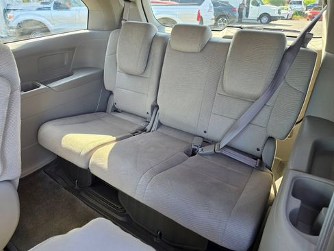 Used 2011 Honda Odyssey LX image 19