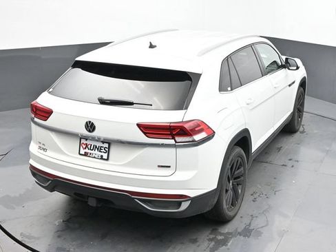Used 2022 Volkswagen Atlas Cross Sport SE AWD/4WD image 12