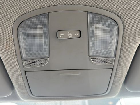 Used 2018 Hyundai Elantra SE FWD image 33