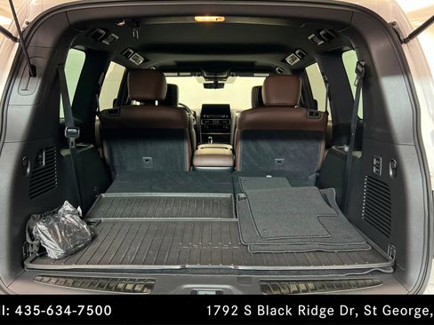 Used 2023 Nissan Armada Platinum w/ Captain's Chairs Package AWD/4WD image 22