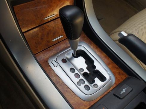 Used 2005 Acura TL image 9