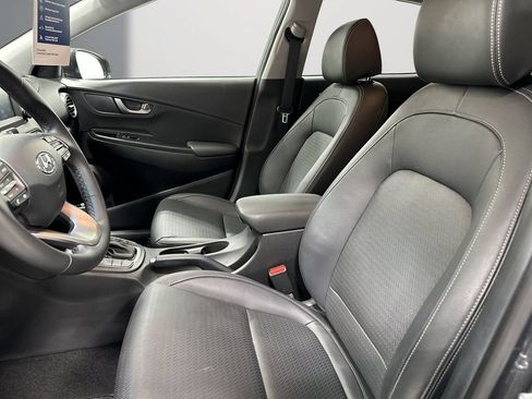 Used 2021 Hyundai Kona Limited w/ Cargo Package FWD image 15
