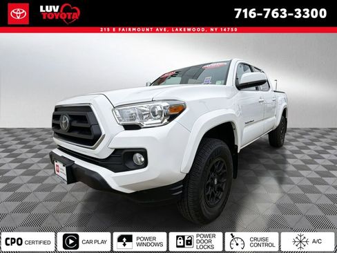 Certified 2022 Toyota Tacoma SR5 AWD/4WD image 1