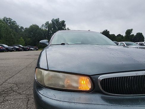 Used 2004 Buick Century Custom FWD image 9