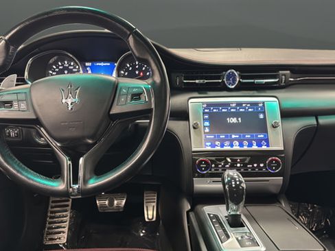Used 2015 Maserati Quattroporte GTS RWD image 11