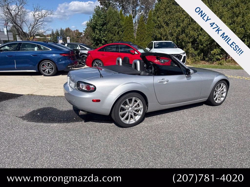 Used 2007 MAZDA MX-5 Miata Touring w/ Suspension Pkg RWD image 5
