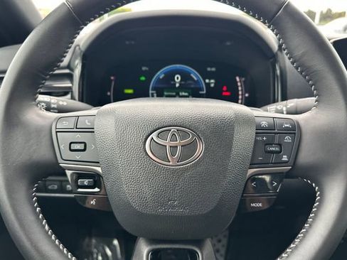 Certified 2025 Toyota Camry LE image 28