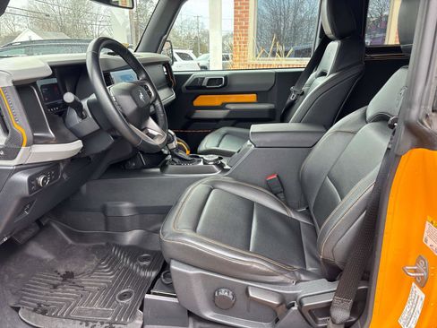 Used 2022 Ford Bronco Badlands w/ Sasquatch Package image 9