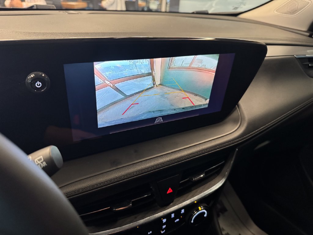 Used 2025 Buick Encore GX Sport Touring FWD image 13