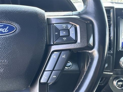 Used 2021 Ford Expedition Limited image 10