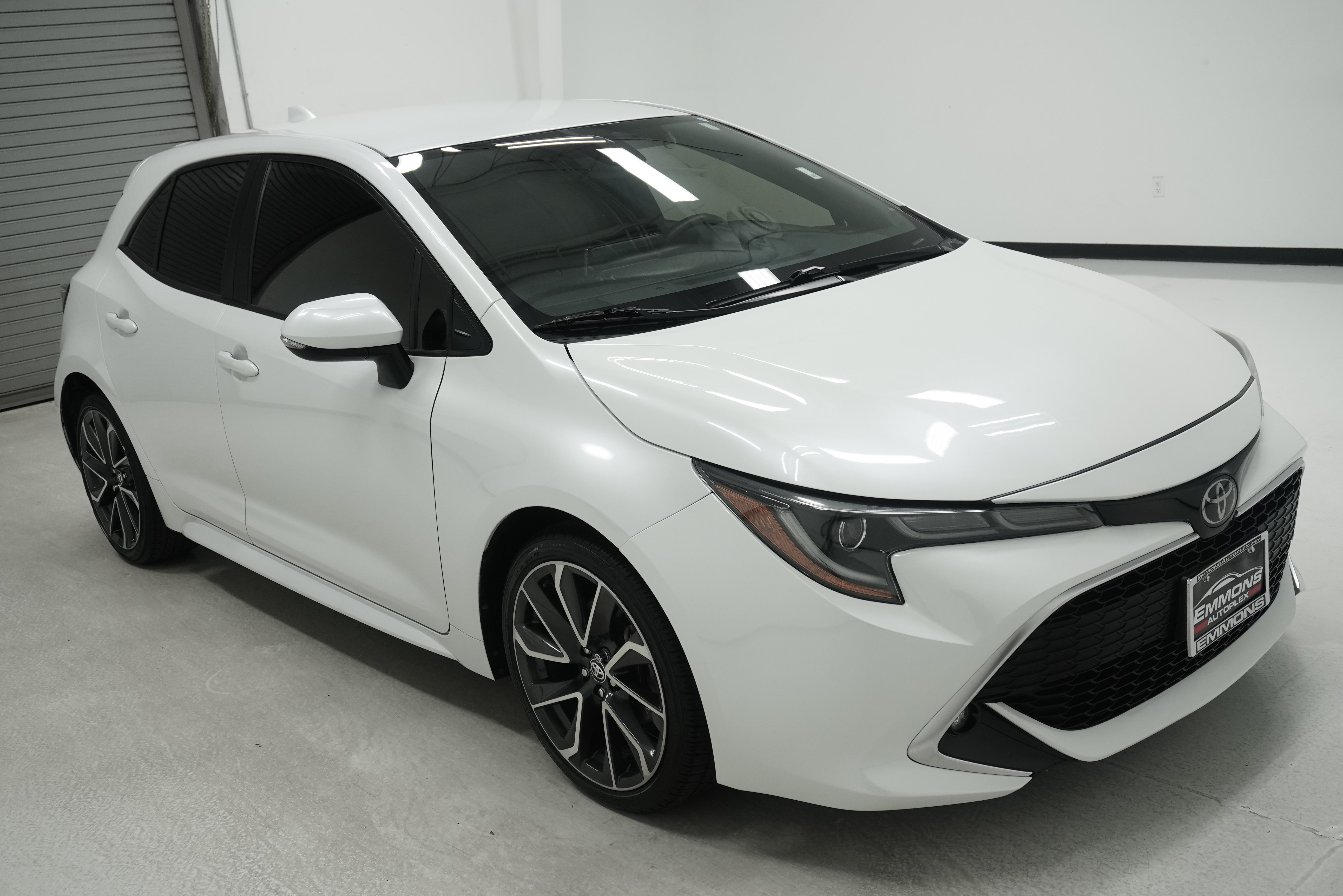 Used 2021 Toyota Corolla XSE FWD image 3