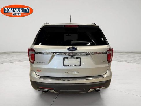 Used 2018 Ford Explorer Limited image 5