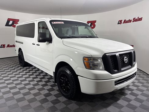 Used 2018 Nissan NV 3500 S image 8
