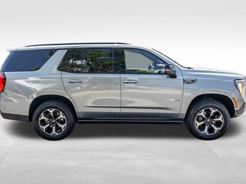 Used 2026 GMC Yukon AT4 w/ AT4 Premium Plus Package AWD/4WD image 4