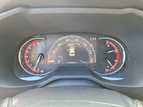 Used 2025 Toyota RAV4 LE image 21