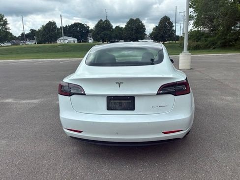 Used 2022 Tesla Model 3 Long Range AWD/4WD image 10