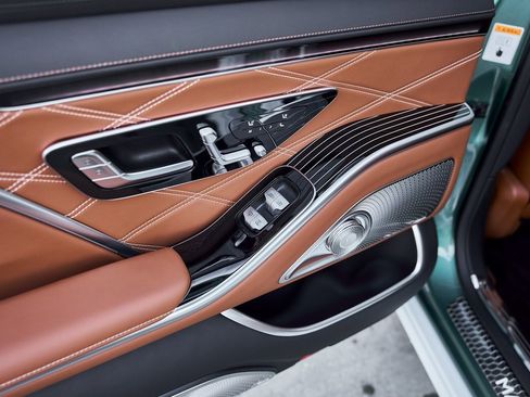 Used 2026 Mercedes-Benz Maybach S 680 4MATIC image 55