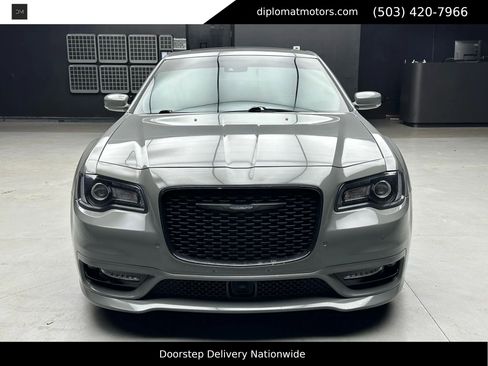 Used 2019 Chrysler 300 S w/ Safetytec Plus Group image 11