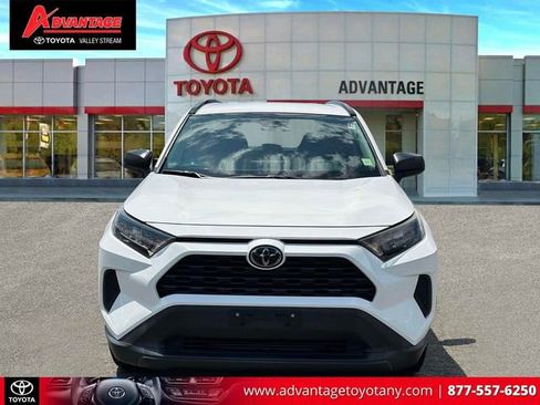 Certified 2019 Toyota RAV4 LE FWD image 2