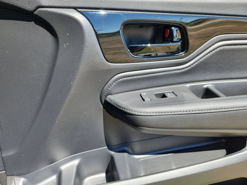 Certified 2024 Honda Odyssey Touring image 16