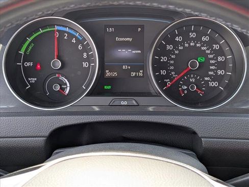 Used 2019 Volkswagen e-Golf SE w/ Driver Assistance Package image 14