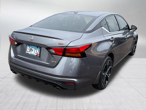 Used 2024 Nissan Altima 2.5 SR w/ SR Premium Package AWD/4WD image 6