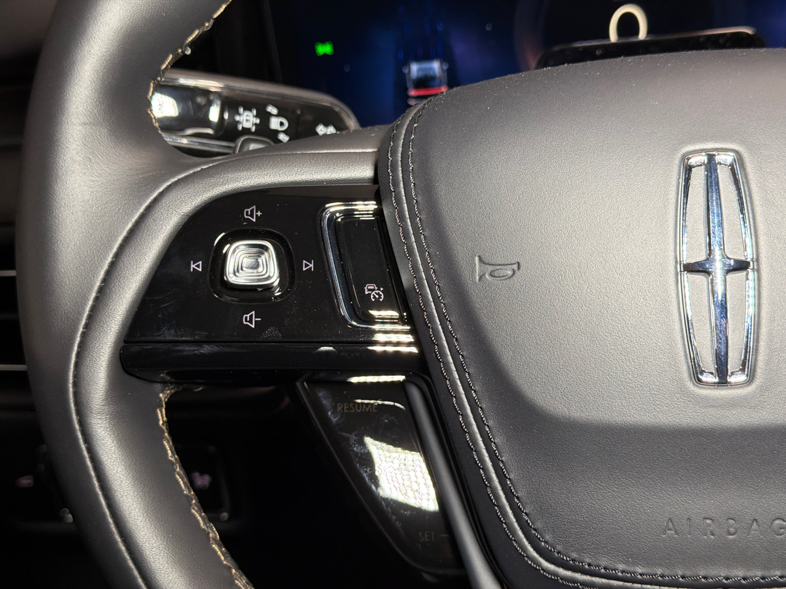 New 2027 Lincoln Aviator Reserve AWD/4WD image 24