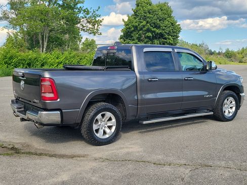 Used 2019 RAM 1500 Laramie AWD/4WD image 5