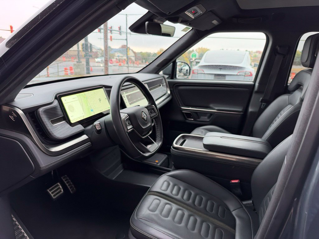 Used 2023 Rivian R1T Adventure Dual AWD/4WD image 9