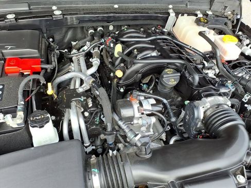 Used 2023 Jeep Wrangler Sport S image 32