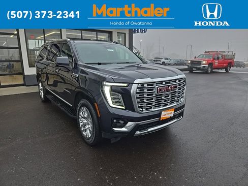Used 2025 GMC Yukon XL Denali image 7