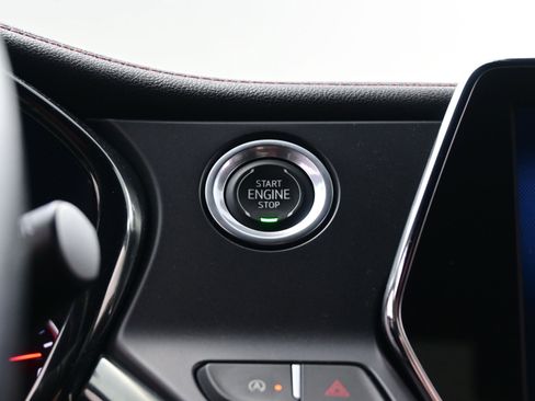 Used 2021 Chevrolet Blazer RS w/ Enhanced Convenience Package image 24