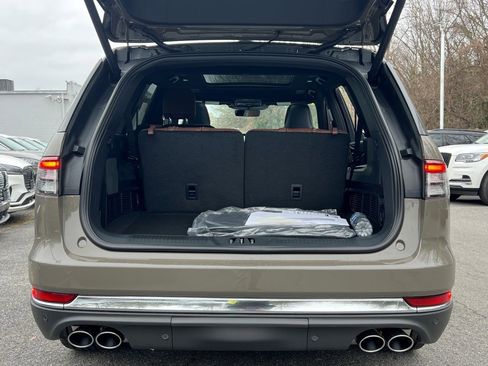 New 2026 Lincoln Aviator Reserve AWD/4WD image 16
