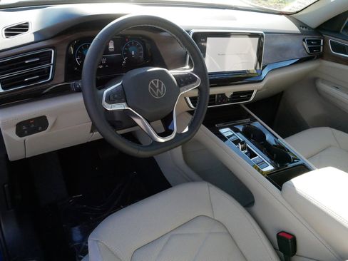 New 2026 Volkswagen Atlas SE image 9