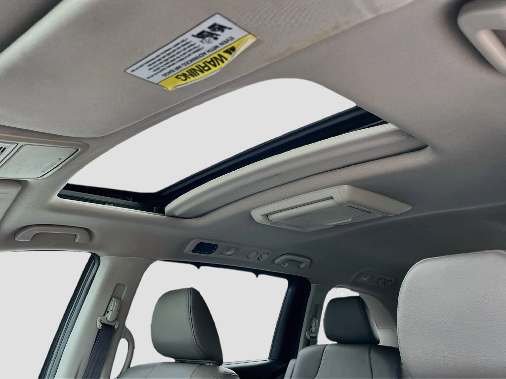 Used 2016 Honda Odyssey Touring image 28